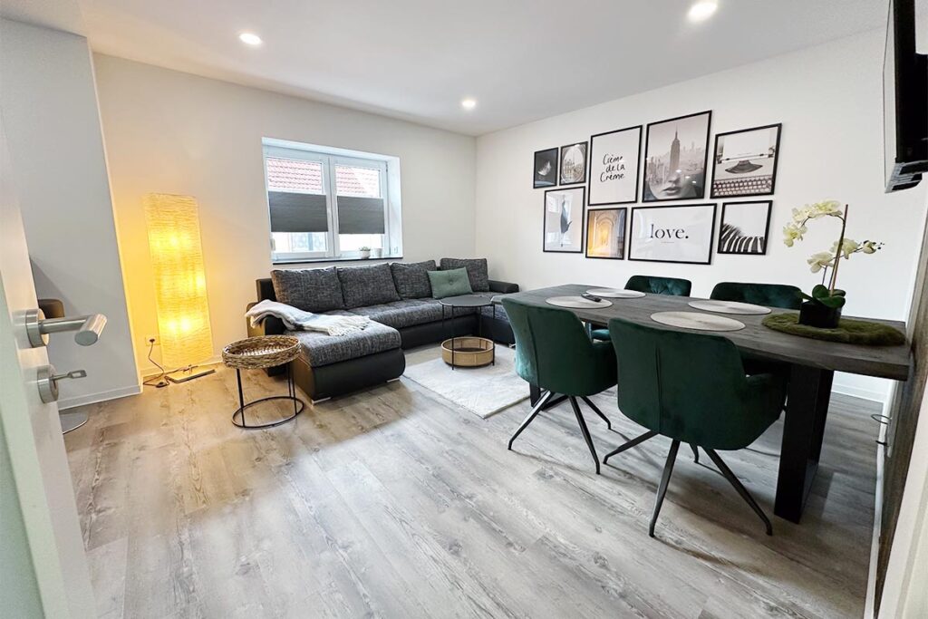 Geräumiges Wohnzimmer im HT Appartement Nr. 4